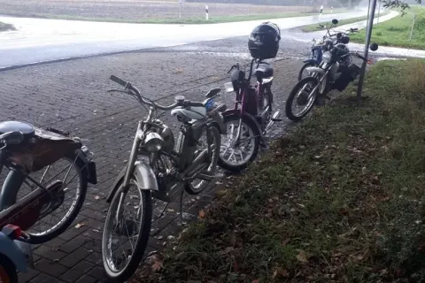 De Brummfietzers – Lot man knattern! – Bild 24