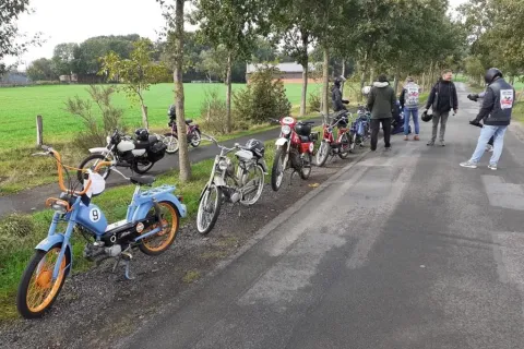 De Brummfietzers – Lot man knattern! – Bild 21