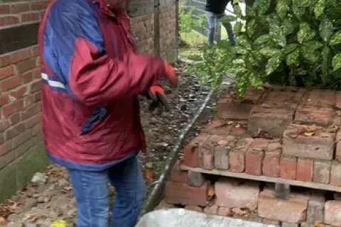 Hofgruppe - Die Helfer mit dem grünen Daumen – Bild 5