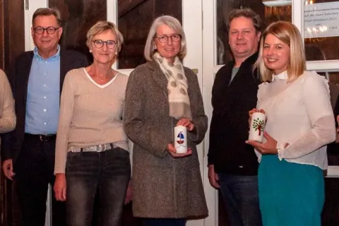 Kerzen- und Kreativgruppe – Wir machen die Welt ein wenig bunter! – Bild 1